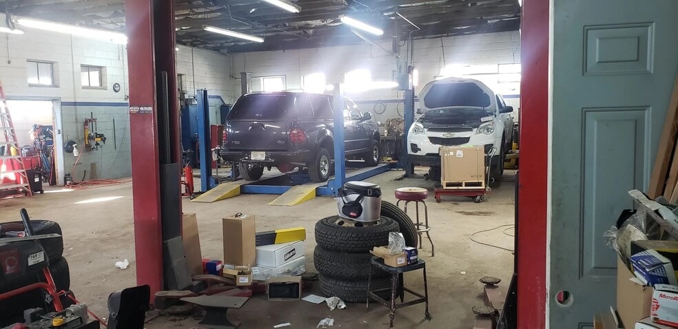 1250 Haddonfield Berlin Rd, Voorhees, NJ for sale - Interior Photo - Image 3 of 9