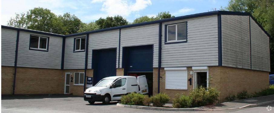 The Glenmore Centre Rd, Fordingbridge à vendre - Autre - Image 2 de 16