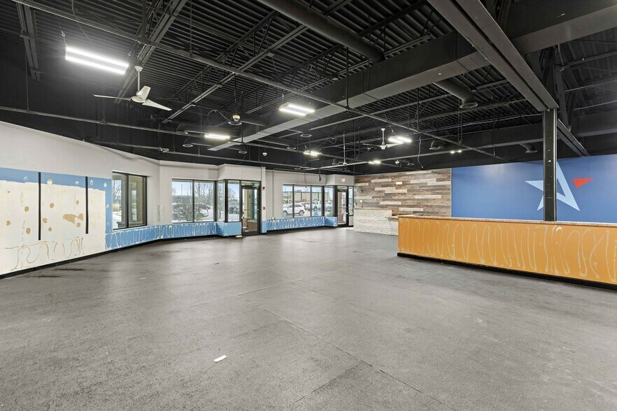 1111 Dixie Hwy, Beecher, IL à vendre - Photo intérieure - Image 3 de 10