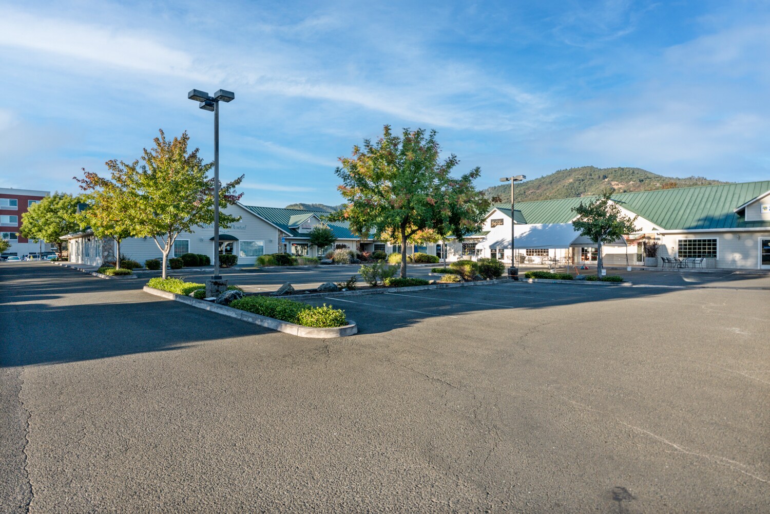 1252 Airport Park Blvd, Ukiah, CA for lease Building Photo- Image 1 of 15