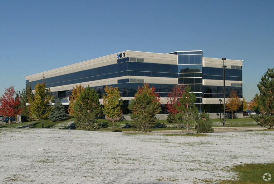 2850 Decker Lake Dr, West Valley, UT à louer - Photo du bâtiment - Image 2 de 53