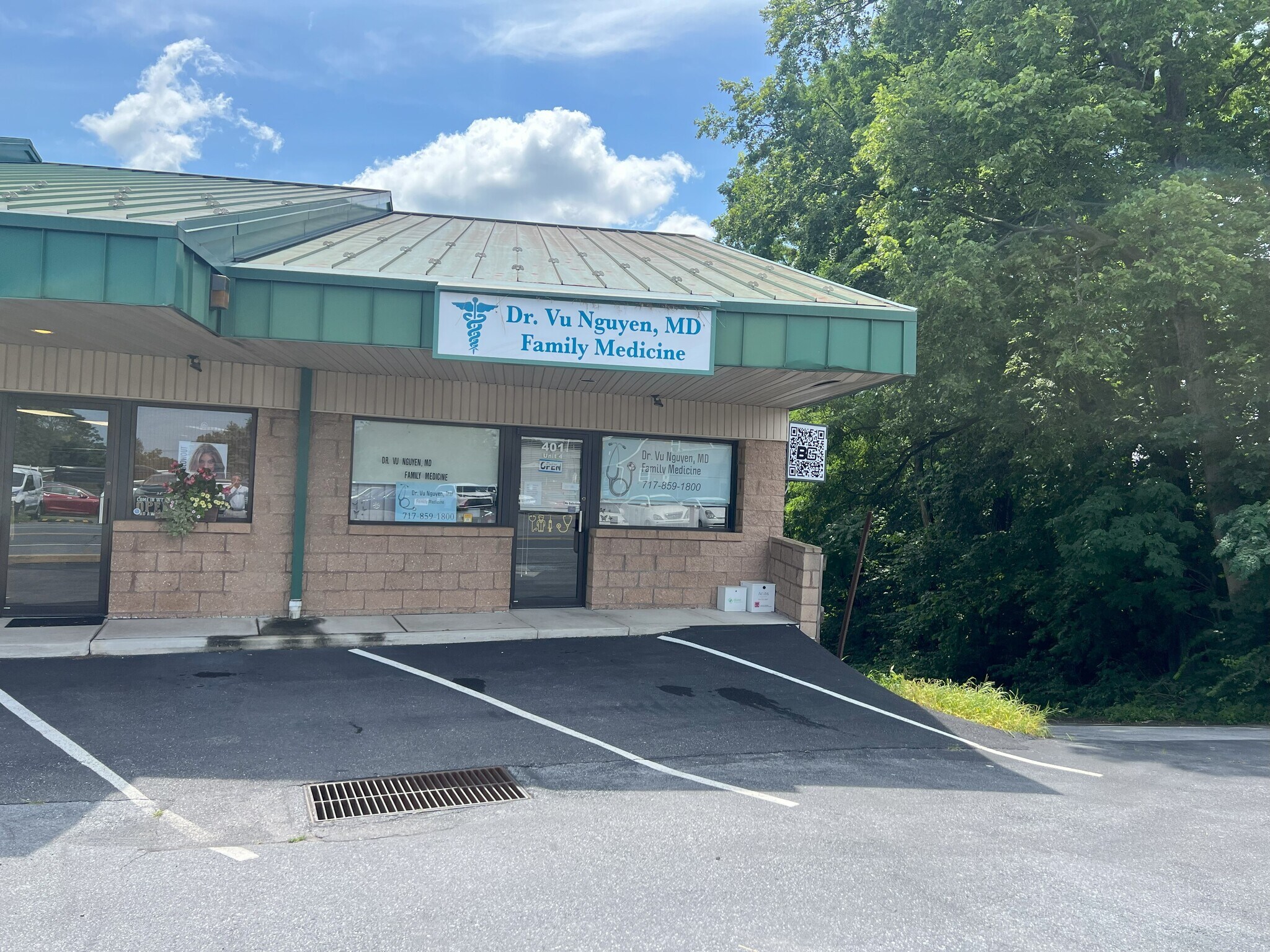 401 S 7th St, Akron, PA à louer Photo du bâtiment- Image 1 de 2