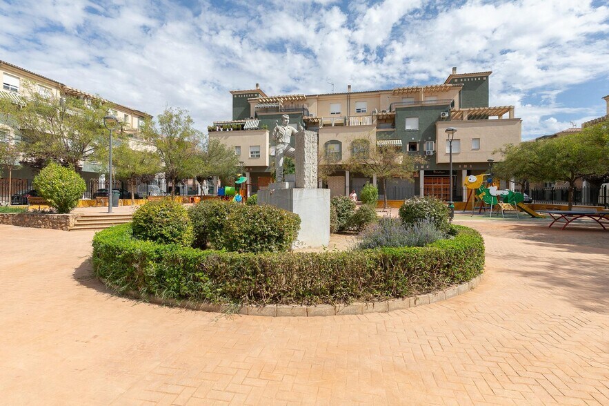 Retail in Atarfe, Granada for sale - Building Photo - Image 1 of 18