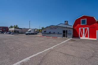 17230 Cave Creek Rd, Phoenix, AZ for lease Building Photo- Image 2 of 22