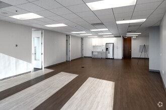 21515 Hawthorne Blvd, Torrance, CA for lease Interior Photo- Image 2 of 6
