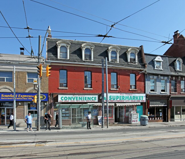 Plus de détails pour 350-352 Queen St E, Toronto, ON - Commerce de détail à vendre