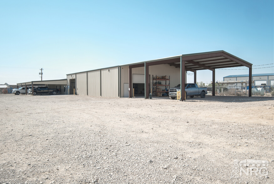 5215 Petroleum Dr, Carlsbad, NM for lease - Building Photo - Image 3 of 12