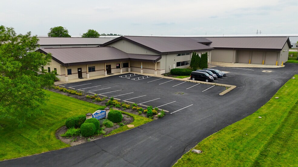 8425 Rausch Dr, Plain City, OH à vendre - Photo du bâtiment - Image 1 de 30