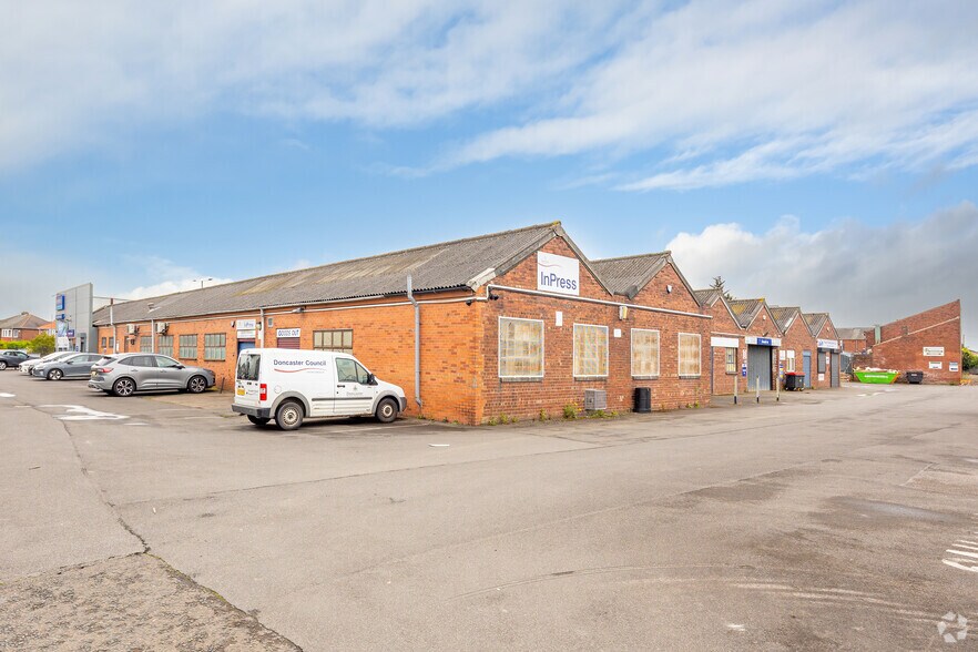 Wheatley Hall Rd, Doncaster à louer - Photo principale - Image 1 de 4