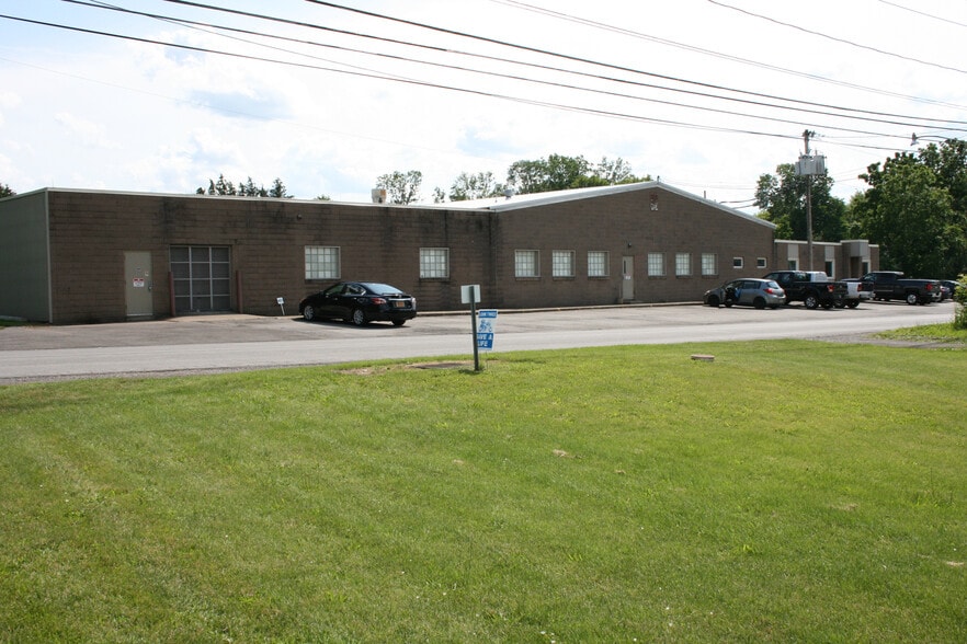 58 North Ave, Manchester, NY for lease - Building Photo - Image 1 of 8
