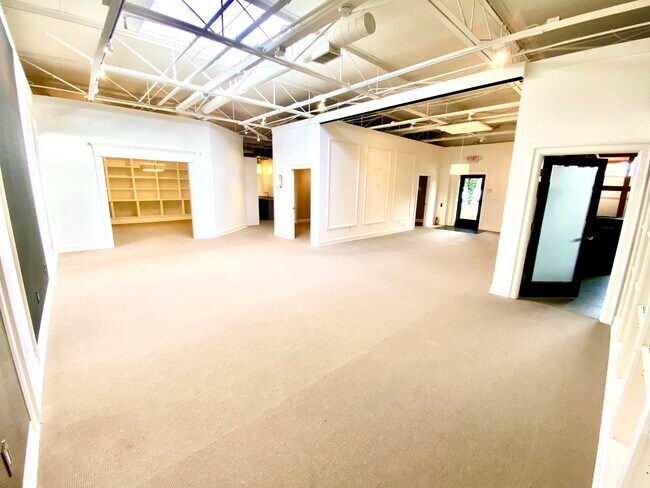 More details for 2211-2255 Cole St, Birmingham, MI - Office for Lease