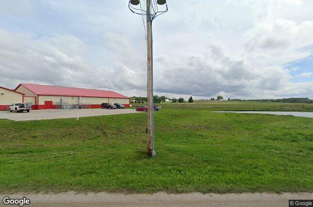 2415 K Line Dr, Waterloo, IA à vendre - Photo du bâtiment - Image 1 de 1