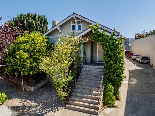 Plus de détails pour 5476 Vicente Way, Oakland, CA - Multi-résidentiel à vendre