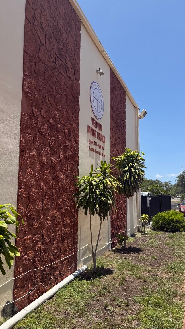 Plus de détails pour 13301 NW 24th Ave, Miami, FL - Spécialité à vendre