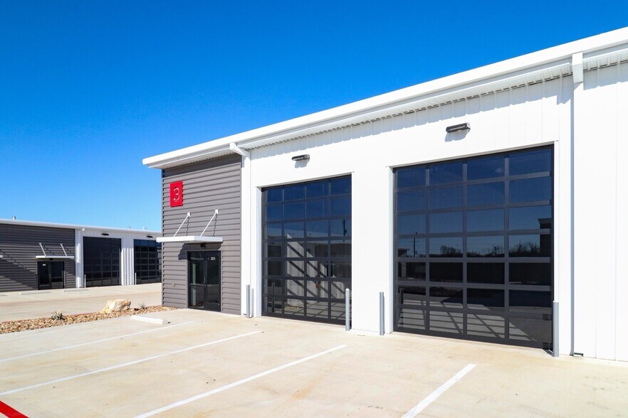 181 Market, Georgetown, TX à louer - Photo du bâtiment - Image 3 de 12