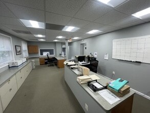 5810 47th Ave, Riverdale, MD for lease Interior Photo- Image 2 of 2