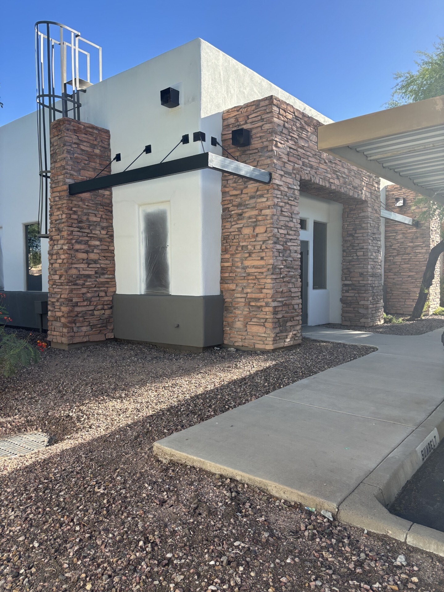 20622 N Cave Creek Rd, Phoenix, AZ for lease Building Photo- Image 1 of 3