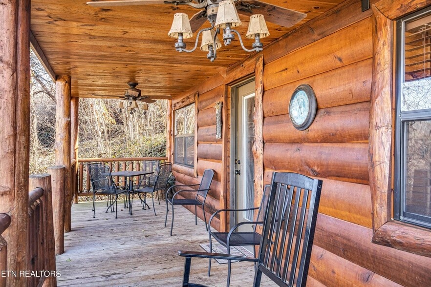 1012 Highway 165, Tellico Plains, TN à vendre - Photo du bâtiment - Image 3 de 17