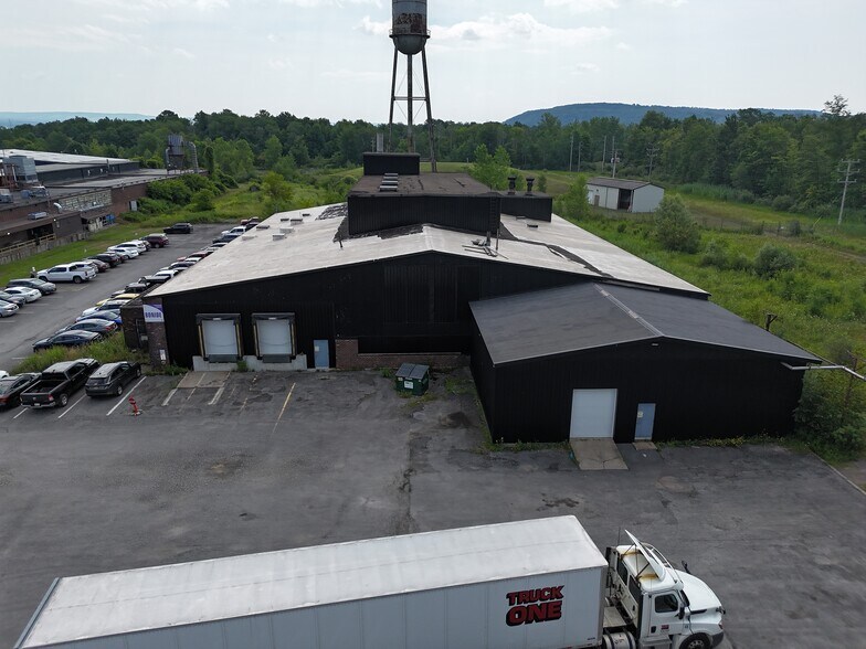 2200 Bleecker St, Utica, NY à louer - Photo du bâtiment - Image 2 de 2