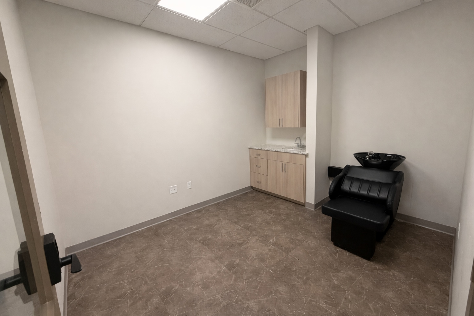 30 S Louisiana St, Kennewick, WA à louer Photo intérieure- Image 1 de 1