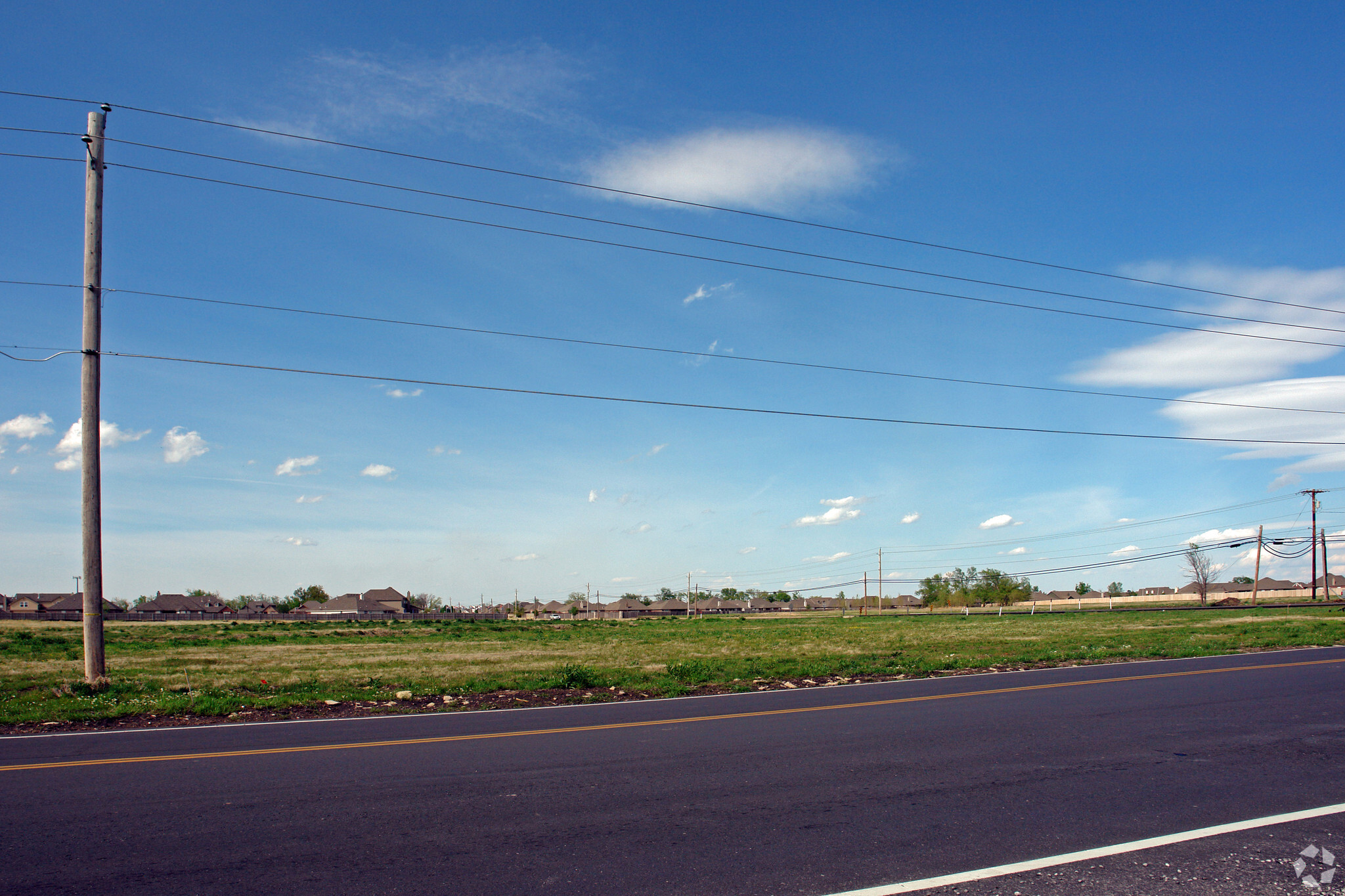 S 193rd Ave, Broken Arrow, OK à vendre Photo du b timent- Image 1 de 6