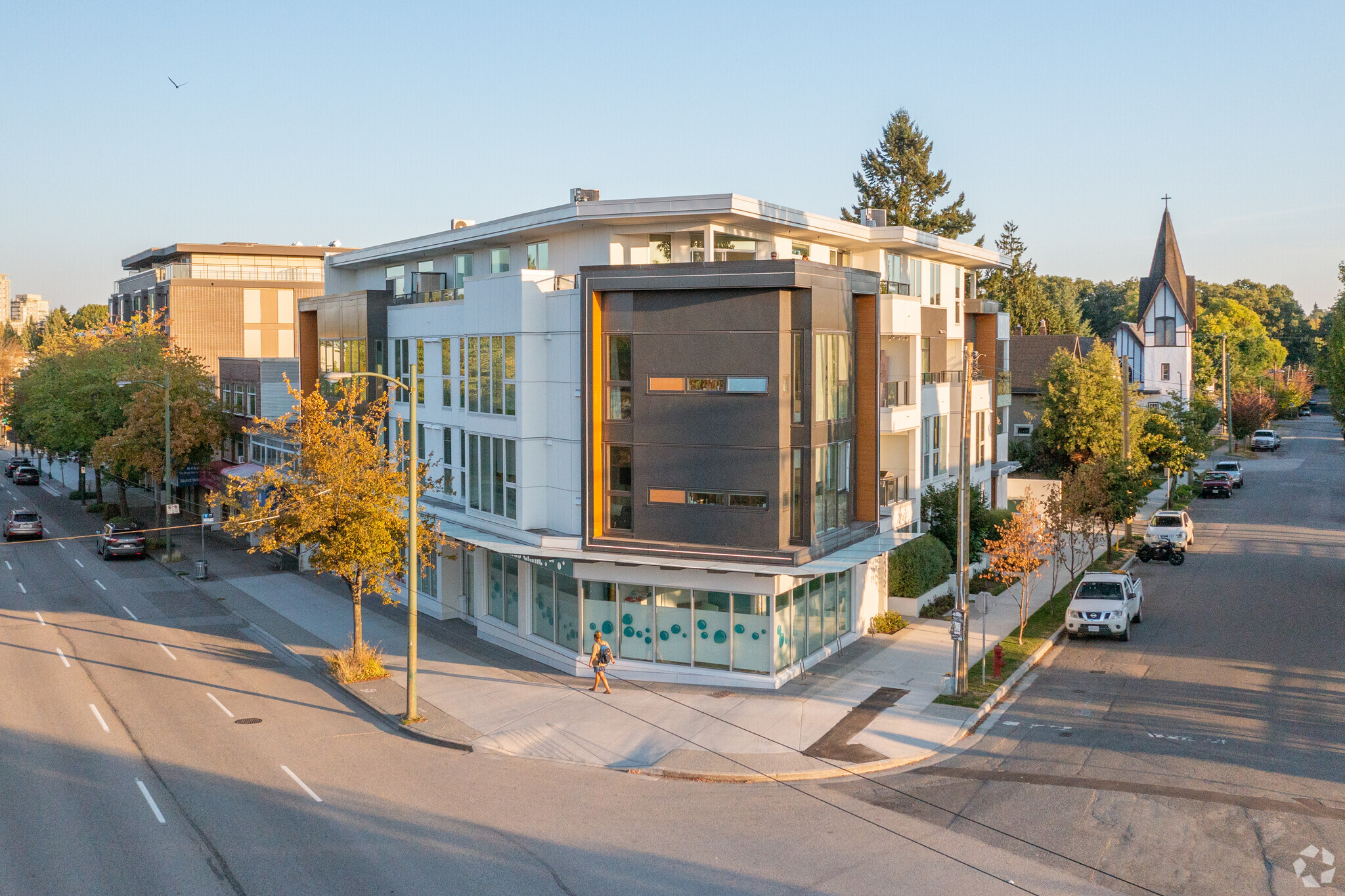 918 Kingsway, Vancouver, BC à vendre Photo principale- Image 1 de 7