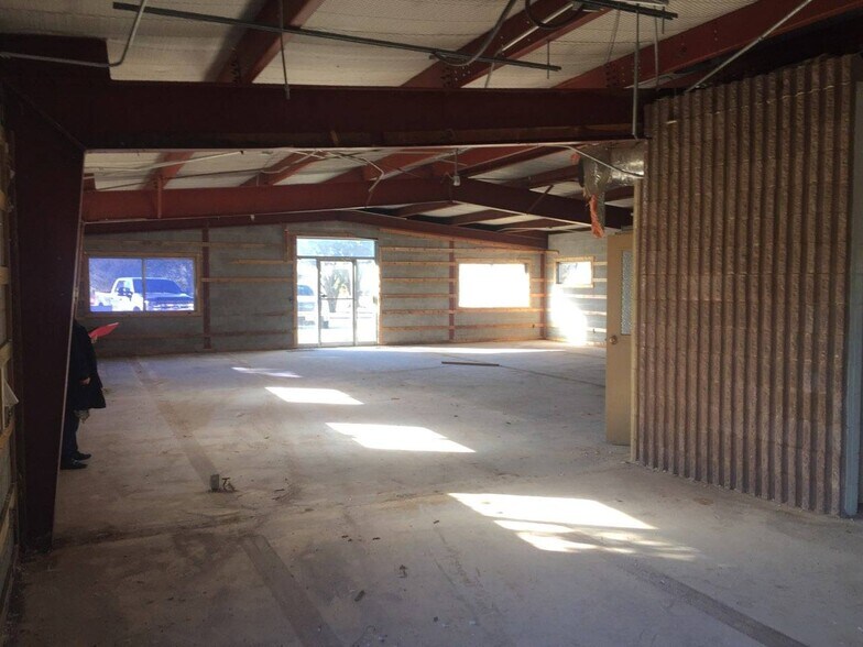 301 NE 20th St, Lawton, OK à vendre - Photo intérieure - Image 3 de 12