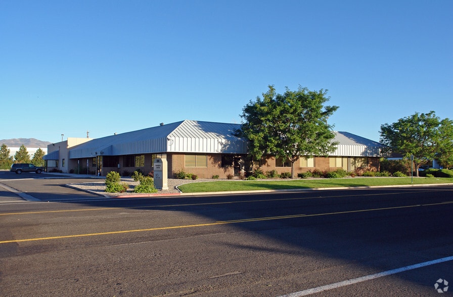 1201 Corporate Blvd, Reno, NV for lease - Primary Photo - Image 1 of 11