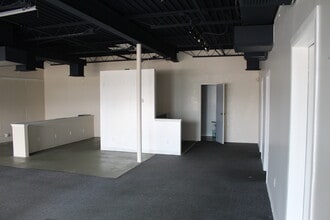 4067 E Court St, Burton, MI for lease Building Photo- Image 2 of 10