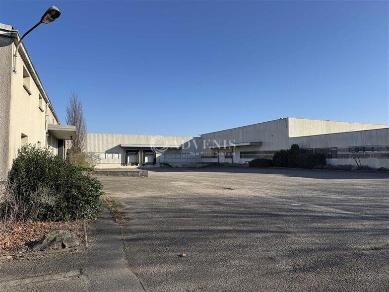 Industrial in Hoerdt for lease - Building Photo - Image 2 of 7