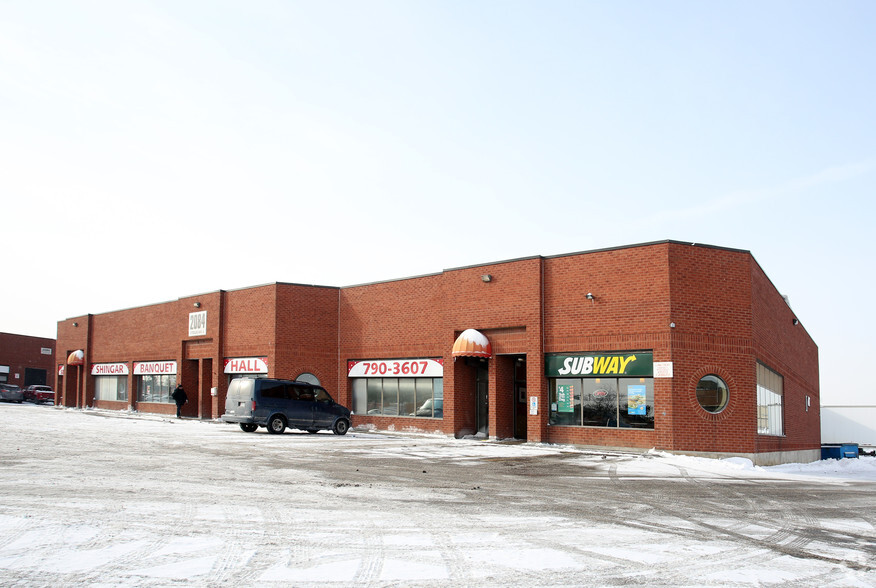 2084 Steeles Ave E, Brampton, ON for lease - Primary Photo - Image 1 of 5