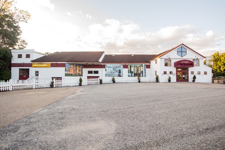 1150 Main St, Leicester, MA à louer - Photo du bâtiment - Image 2 de 30