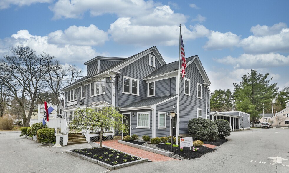 7 Elm St, Boxford, MA à louer - Photo du bâtiment - Image 1 de 11