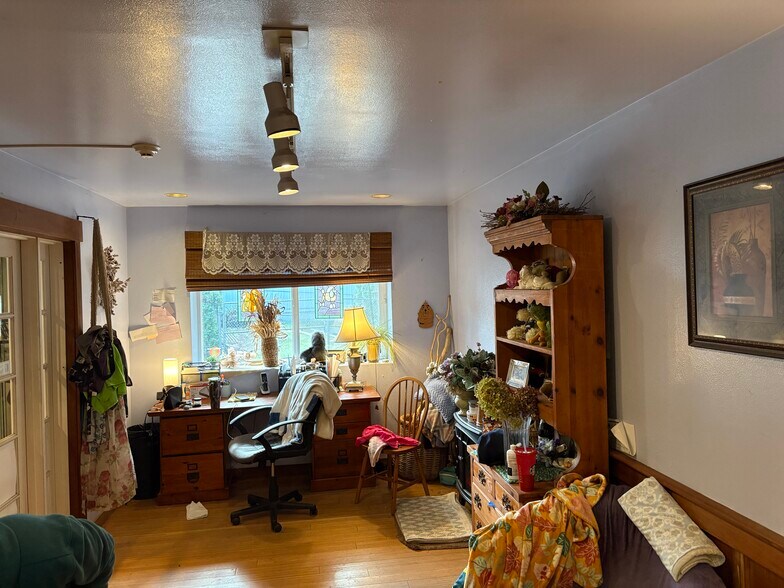 3201 Totton Rd, Poulsbo, WA à louer - Photo principale - Image 1 de 5