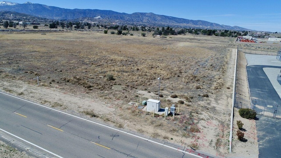 Johnson Rd, Phelan, CA à vendre - Photo principale - Image 1 de 1