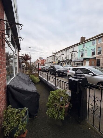 12-26 Back Lord St, Blackpool for sale - Building Photo - Image 2 of 17
