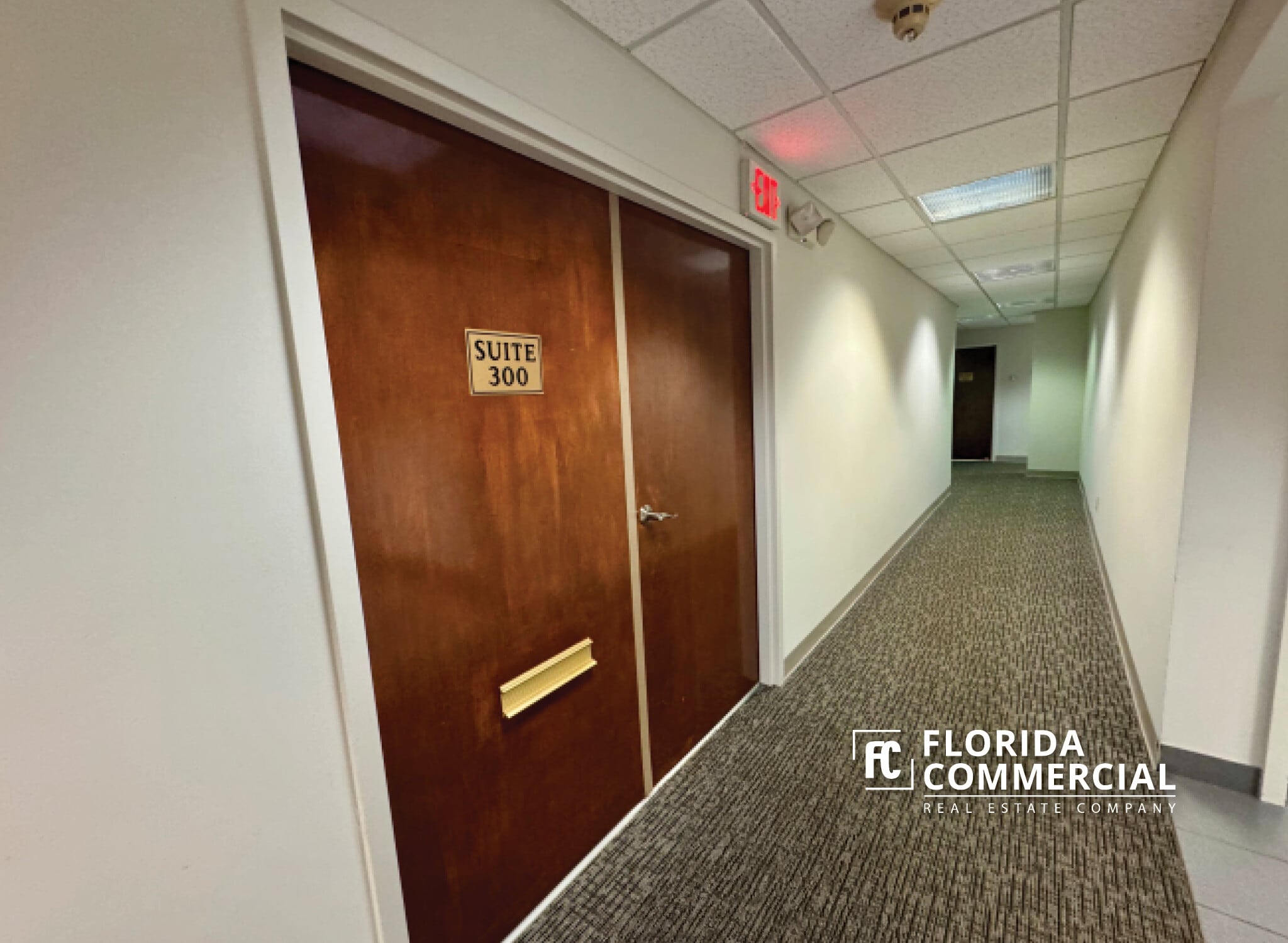 900 SE Federal Hwy, Stuart, FL for lease Interior Photo- Image 1 of 13