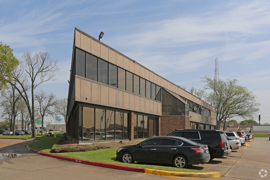 85 I-10, Beaumont, TX for lease - Building Photo - Image 3 of 3