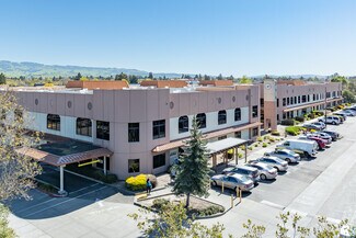 Plus de détails pour 715 Southpoint Blvd, Petaluma, CA - Bureau, Industriel à louer