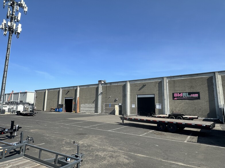 1010-1022 Shaw Rd, Stockton, CA for lease - Building Photo - Image 1 of 2