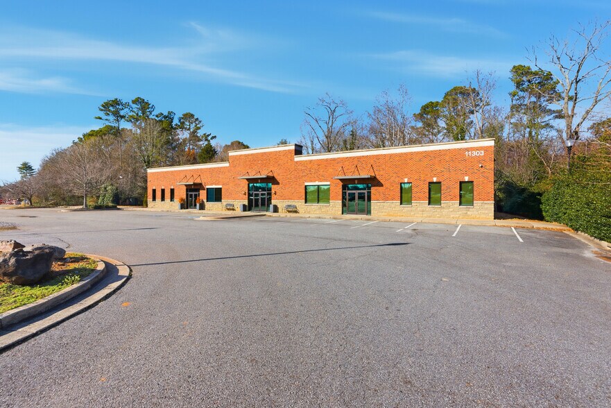 11303 Highway 92, Woodstock, GA à vendre - Photo du bâtiment - Image 3 de 41