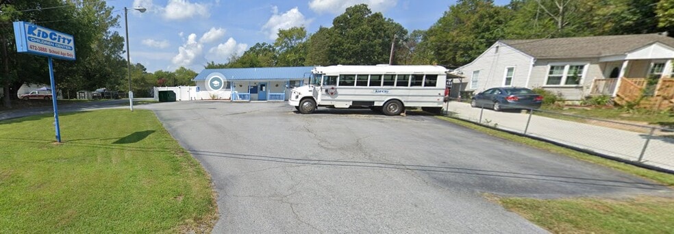 944 Fisher Ferry St, Thomasville, NC for sale - Building Photo - Image 3 of 3