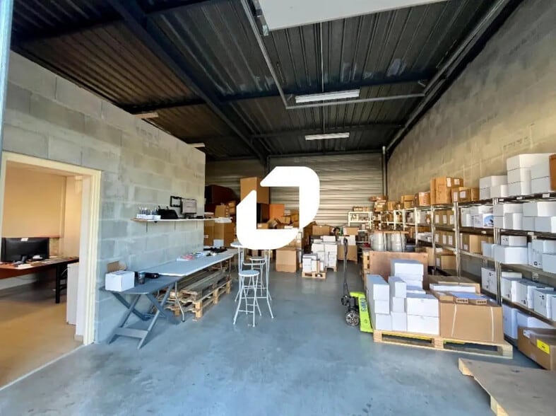 2 Rue Augustin Fresnel, Chassieu for lease - Interior Photo - Image 3 of 128