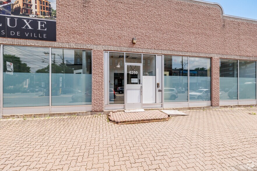 6250-6254 Av Somerled, Montréal, QC à louer - Photo du bâtiment - Image 3 de 4