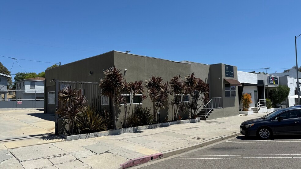 2630-2634 La Cienega Ave, Los Angeles, CA à louer - Photo du bâtiment - Image 1 de 18