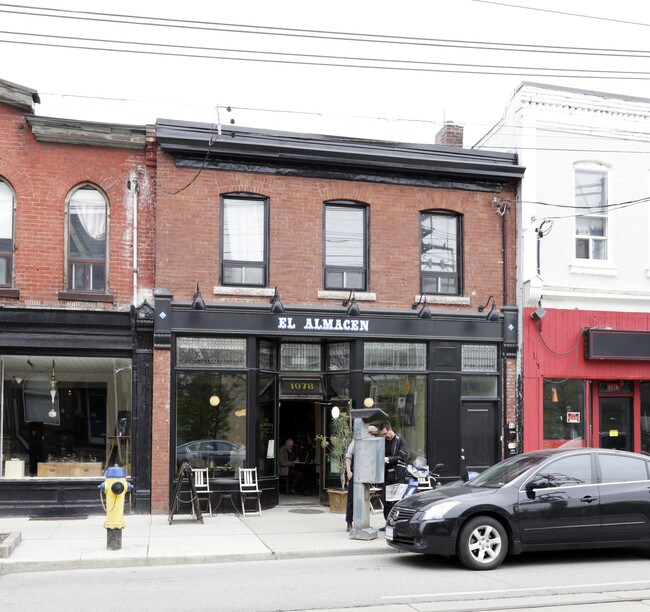 Plus de détails pour 1078 Queen St W, Toronto, ON - Commerce de détail à louer