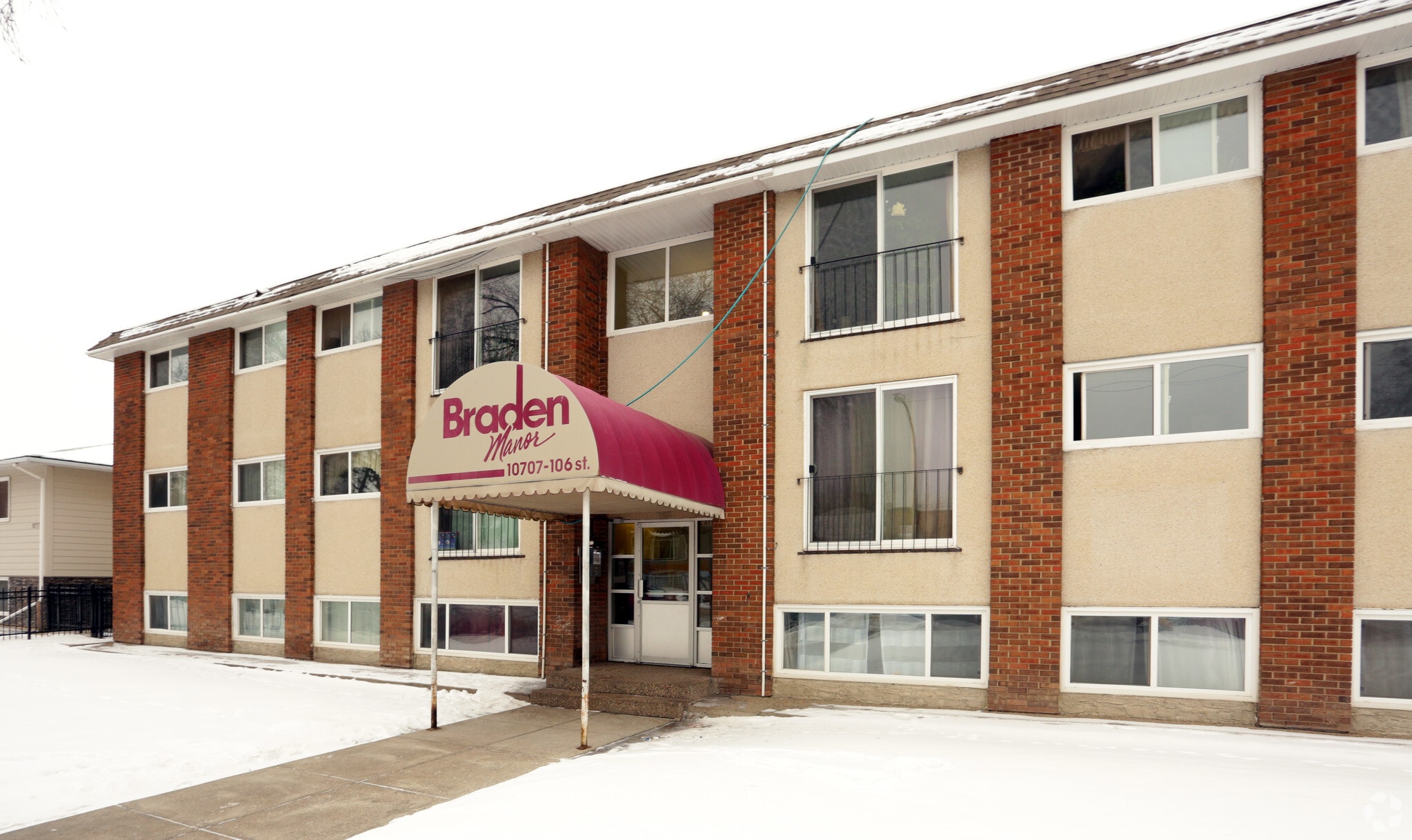 10707 106th St NW, Edmonton, AB for sale Primary Photo- Image 1 of 1