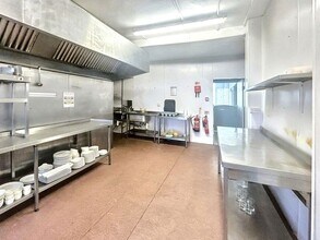 181 High St, Easington Lane for lease Interior Photo- Image 2 of 3