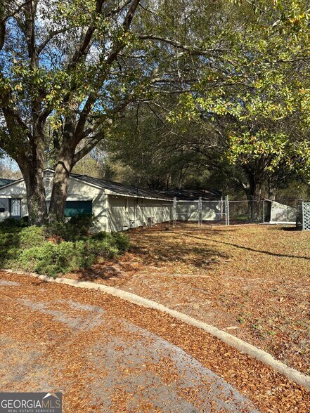 12 Commerce Ct SE, Rome, GA à vendre - Photo du bâtiment - Image 3 de 8