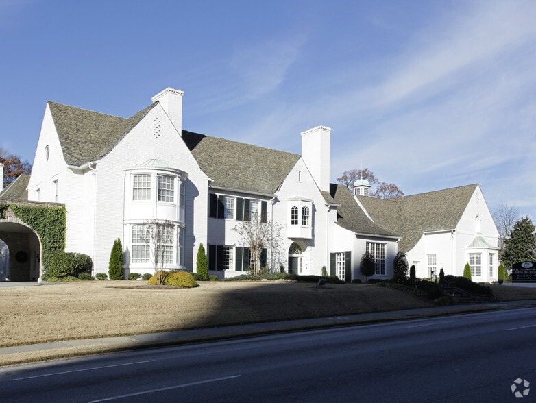 1020 Spring St, Atlanta, GA à louer - Photo du bâtiment - Image 2 de 3